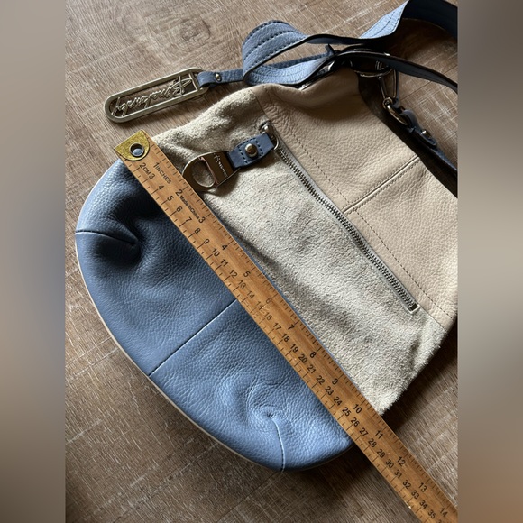 ▶️ B Makowsky Colorblock Leather Crossbody Bag Cream Silver Blue EXCELLENT - Picture 12 of 16